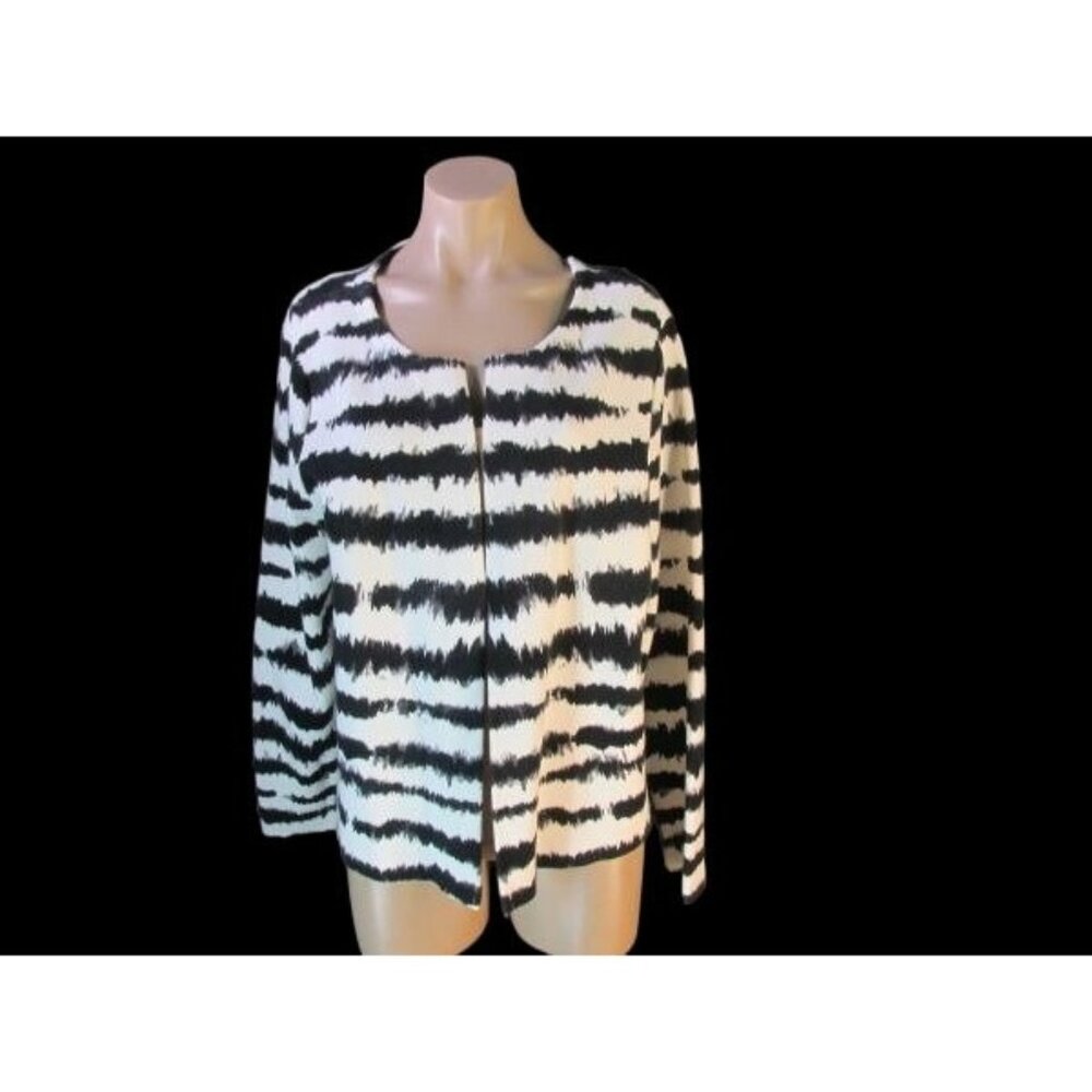 Chicos Black White Zig Zag Print Knit Jacket 3 L XL Open Front Blazer Cropped